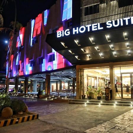 Big Hotel Suites Mandaue-stad Buitenkant foto
