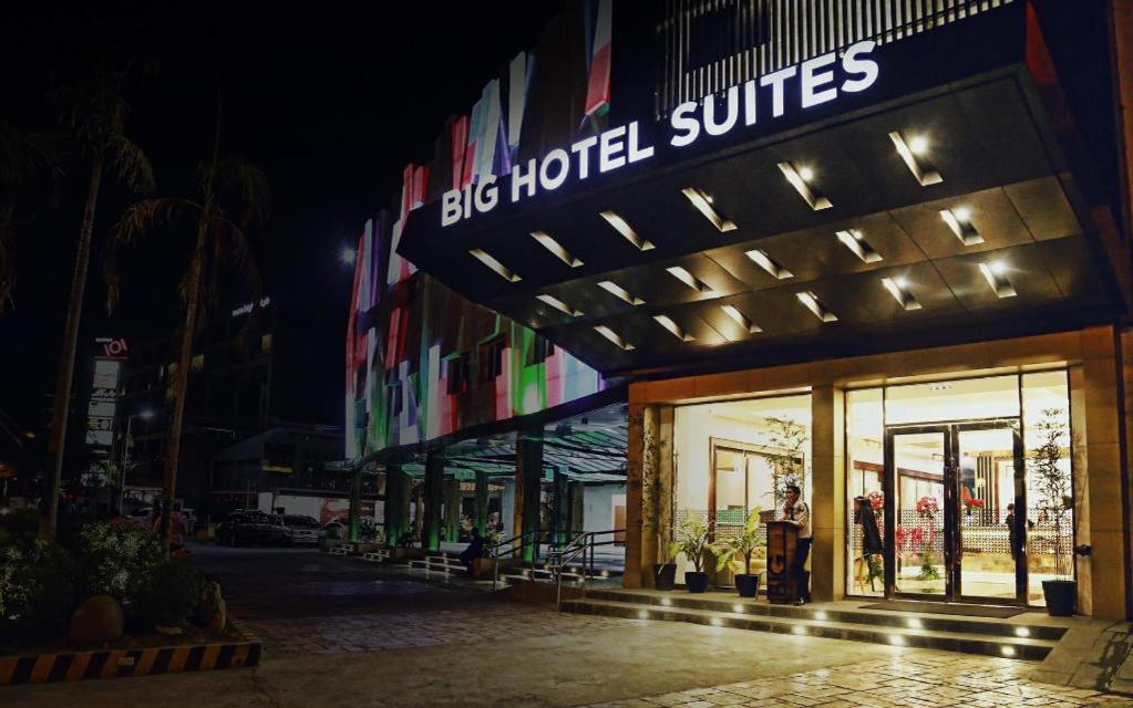 Big Hotel Suites Mandaue-stad Buitenkant foto