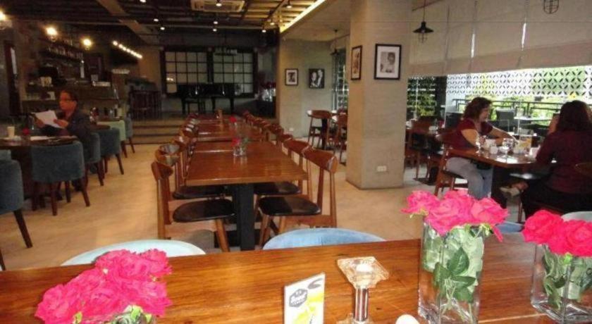 Big Hotel Suites Mandaue-stad Buitenkant foto