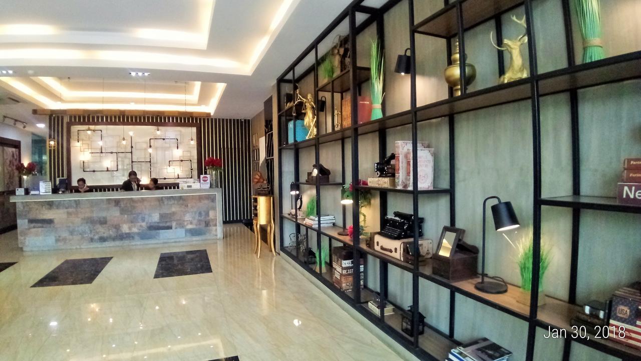 Big Hotel Suites Mandaue-stad Buitenkant foto